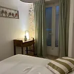 L'escapade Nimoise Appartement *