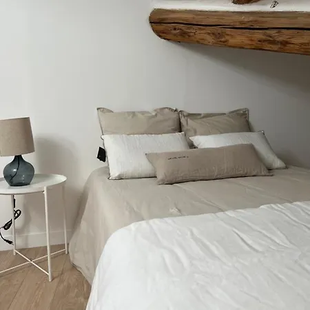 L'escapade Nimoise Apartment *